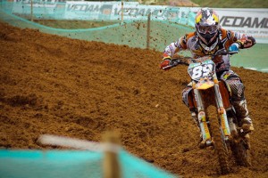 ng体育_意甲焦点战前瞻，蓝鹰拉齐奥主场迎战莱切，战术博弈与关键球员解析