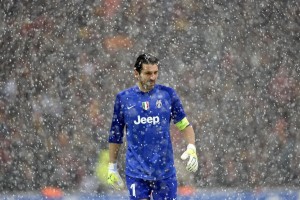 ng体育官网|欧冠劲旅强势出击，上季四强集体爆发，三轮狂揽11胜彰显统治力