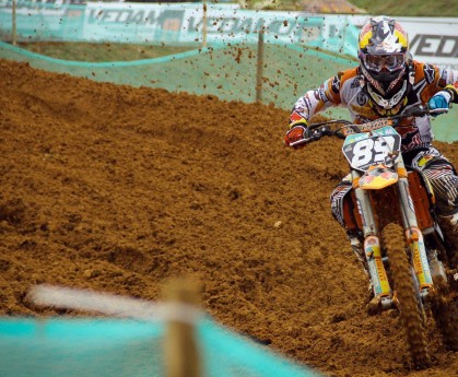 ng体育官网：红军后防补强计划曝光，格伊为首选，于帕梅卡诺成关键备选方案