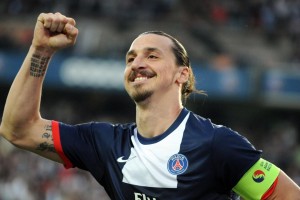 ng体育官网_绿茵烽火再燃，苏超联赛激情碰撞，经典瞬间诠释足球不朽魅力