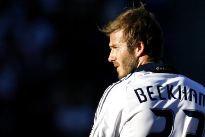 ng体育官网|拉菲尼亚妻子社媒披露迪士尼区别对待事件引热议，俱乐部与品牌方紧急回应