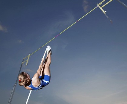 ng体育官网_风暴中的航船，斯洛特遭遇执教生涯首次连败，战术与信心的双重考验